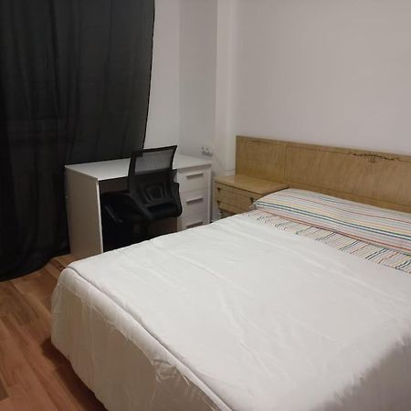 Apartamento En Santander Soleado Y Con Terraza. Eksteriør billede