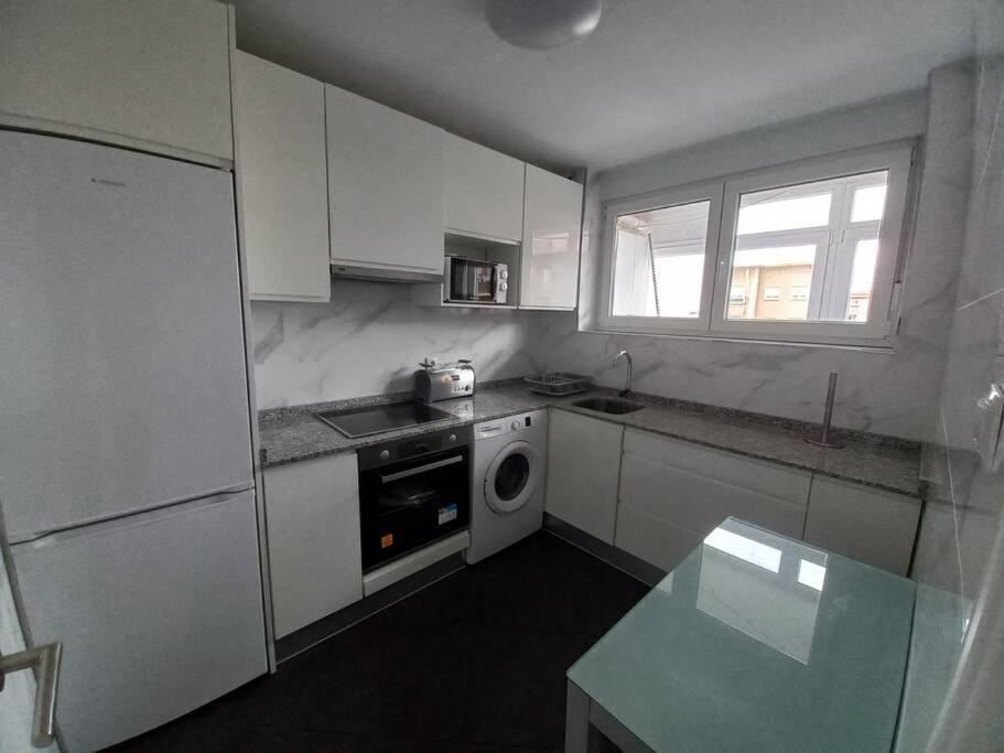 Apartamento En Santander Soleado Y Con Terraza. Eksteriør billede