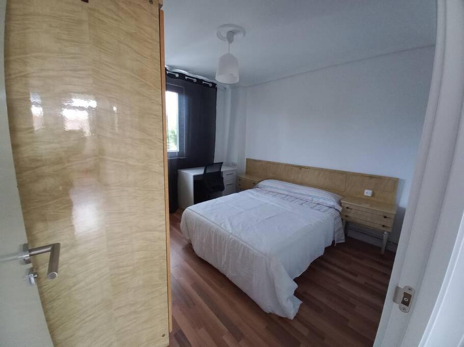 Apartamento En Santander Soleado Y Con Terraza. Eksteriør billede