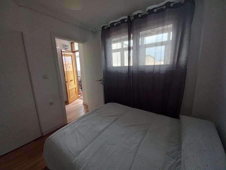 Apartamento En Santander Soleado Y Con Terraza. Eksteriør billede